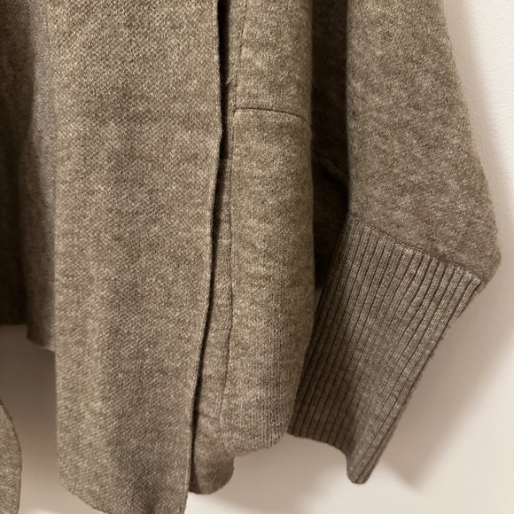 NWT Kye Mi Taupe Cocoon Cardigan | Size Small - Picture 4 of 8